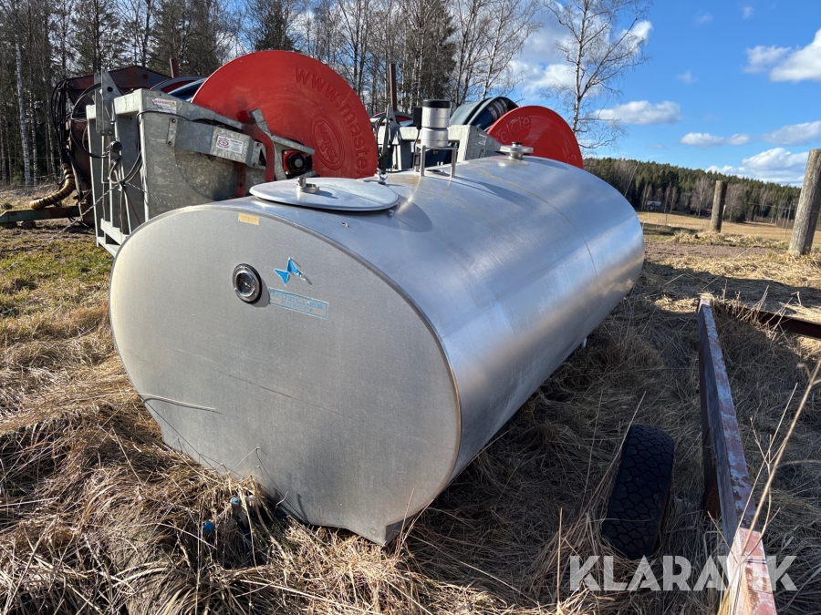 Vattentank Mueller O/600