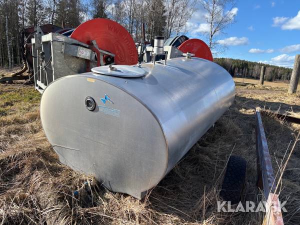 Vattentank Mueller O/600