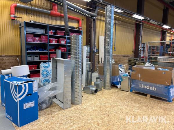Parti med ventilationsdetaljer Lindab / Swegon rör / kanaldon/ Nipplar