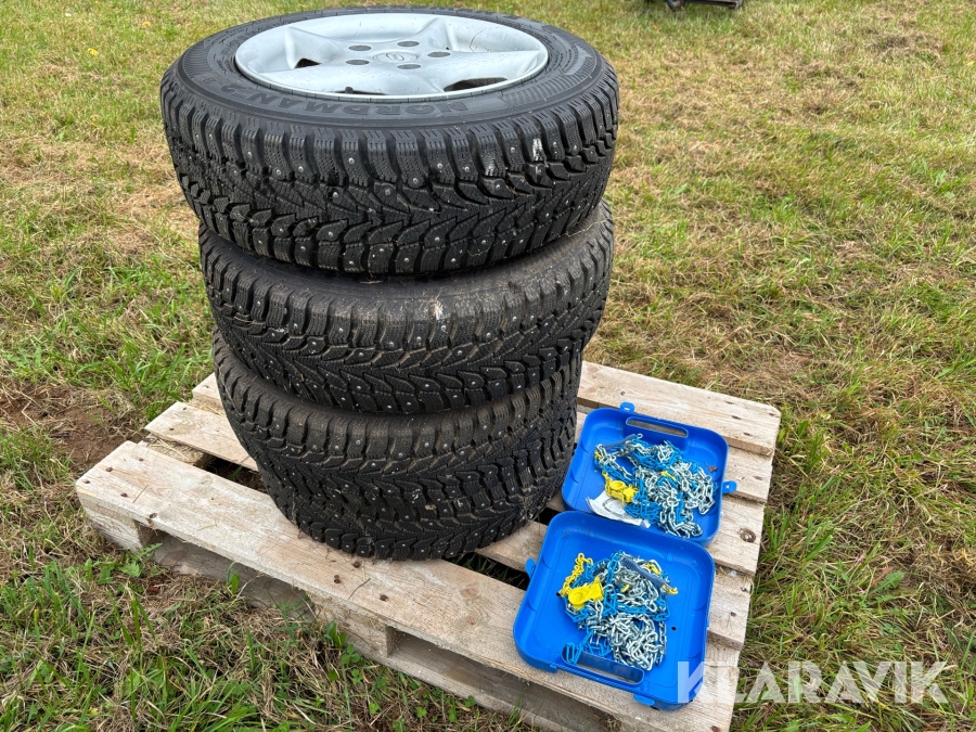 Vinterdäck på fälg Nordman 185/65-15 dubb