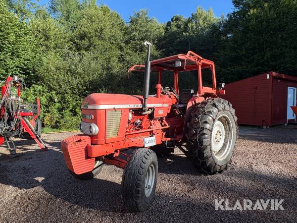 Traktor Nuffield 4/65
