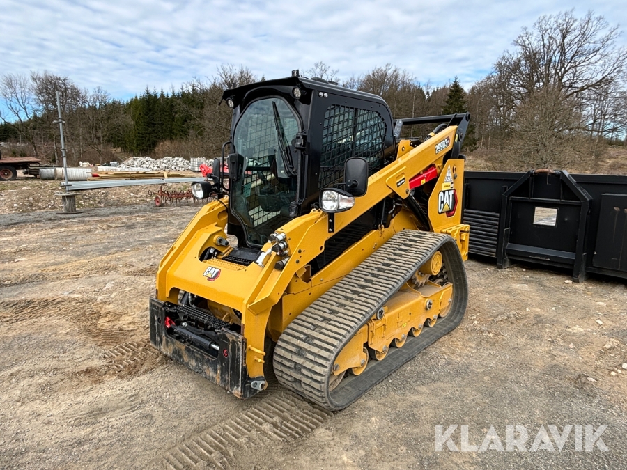 Kompaktlastare CAT 299D3 XE med GPS, väghyveltillsats & redskap