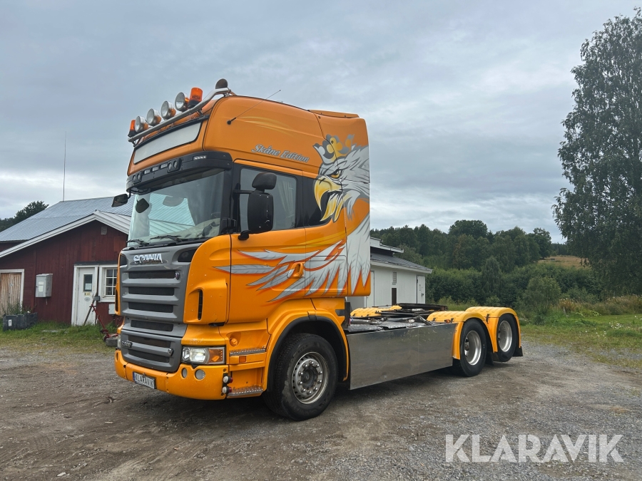 Dragbil A-traktor Scania R500 med 2st maskintrailer