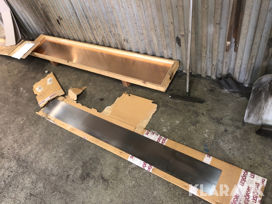 Fjäderstål 2331 och bronsplåt 