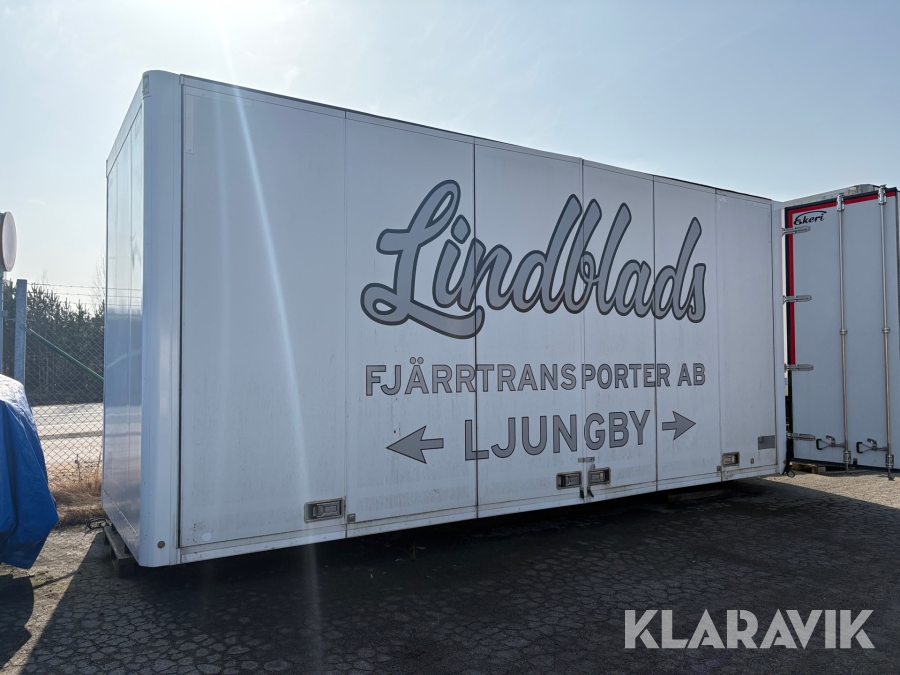 Skåp Ekeri Suttit på en Volvo