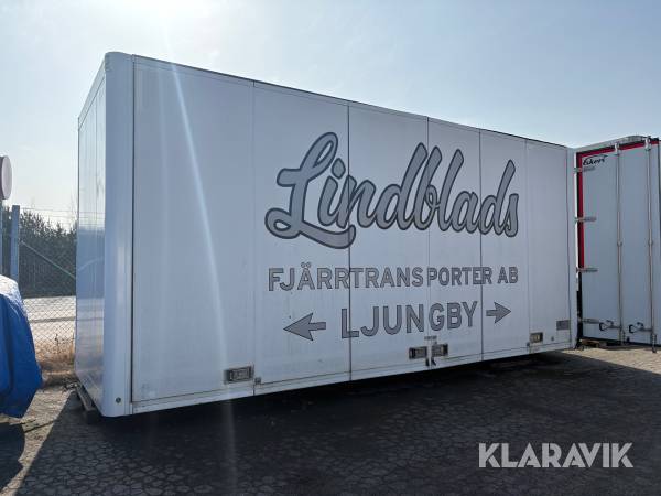 Skåp Ekeri Suttit på en Volvo