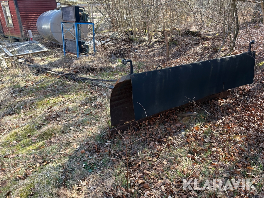 Hydraulisk snöblad B. Skärås DGN 2800
