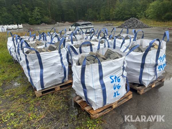 Storgatsten XL Svensk Granit Tumlad Grå - Totalt cirka 19ton / 57m2