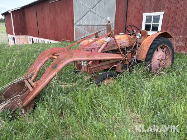 Traktor Volvo T33