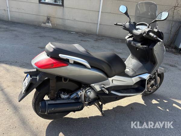 Motorcykel Yamaha X-MAX 250