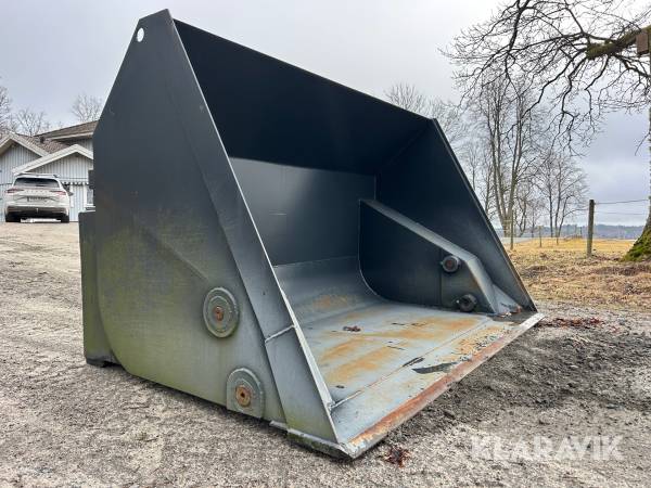 Högtippande skopa IR 20030 S0