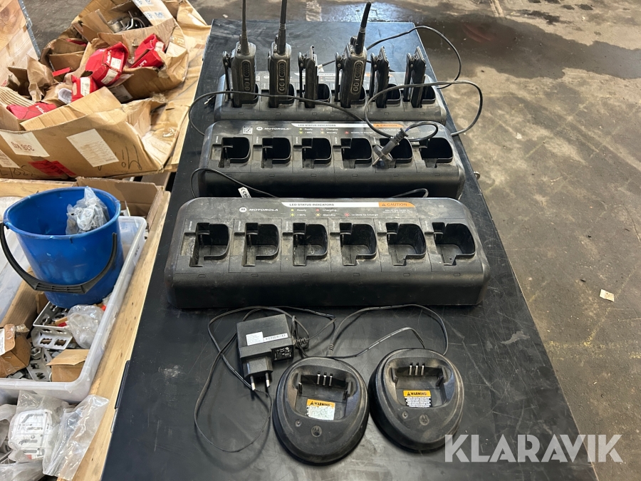 Komradios & Laddstationer Motorola NNTN8410A 3 + 3
