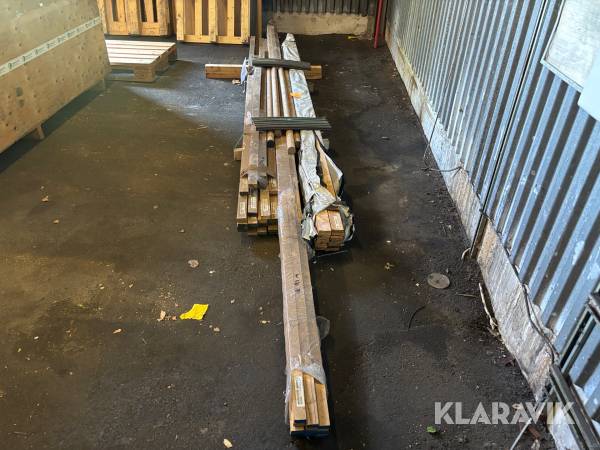 Planhyvlad ek, golvlist