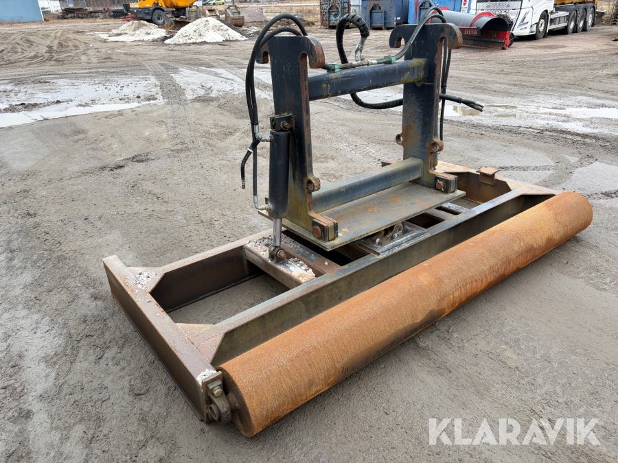 Hydraulisk justerbalk 2,9 m med stora BM fäste