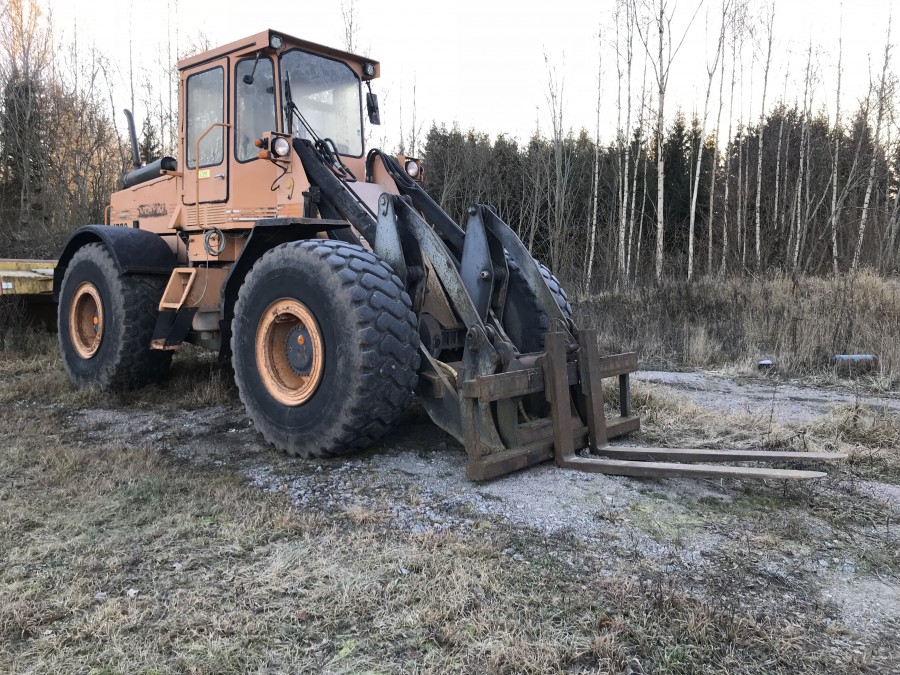 Lastmaskin med våg + diagonalplog + skopor