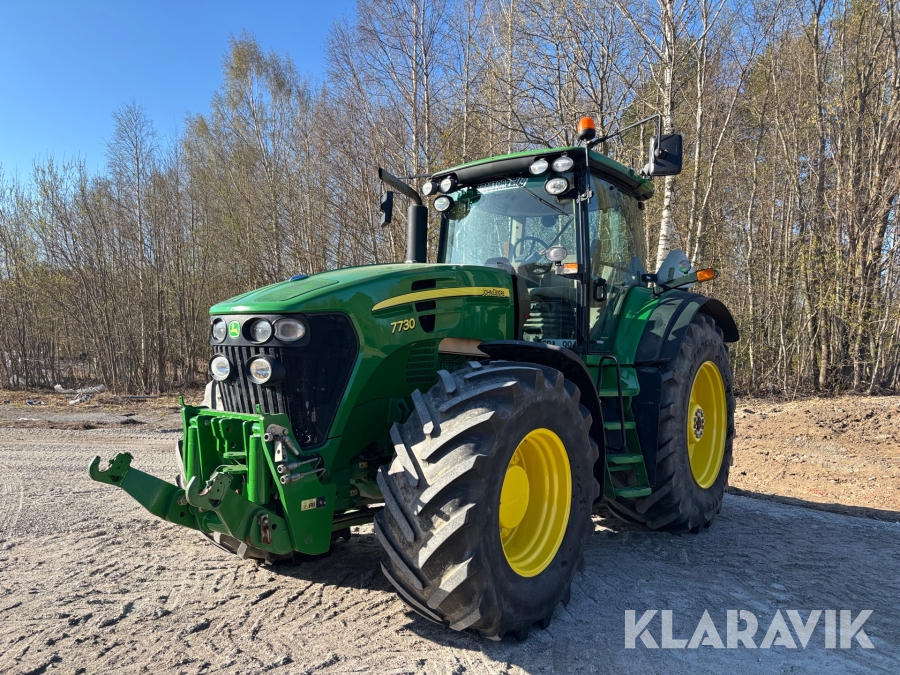 Traktor John Deere 7730