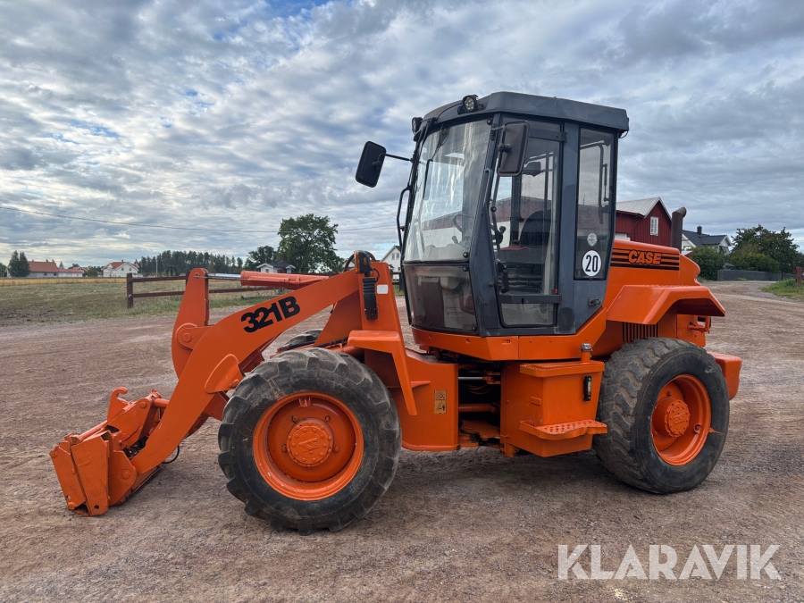 Hjullastare Case 321B med redskap