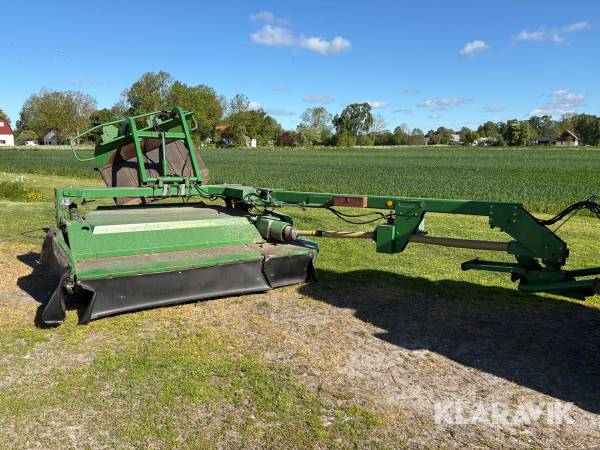 Slåtterkross John Deere 1365 med matta