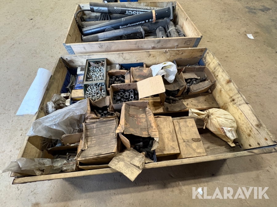 Parti med skruv, bult