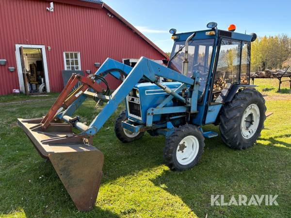Traktor Ford Shibaura 1900