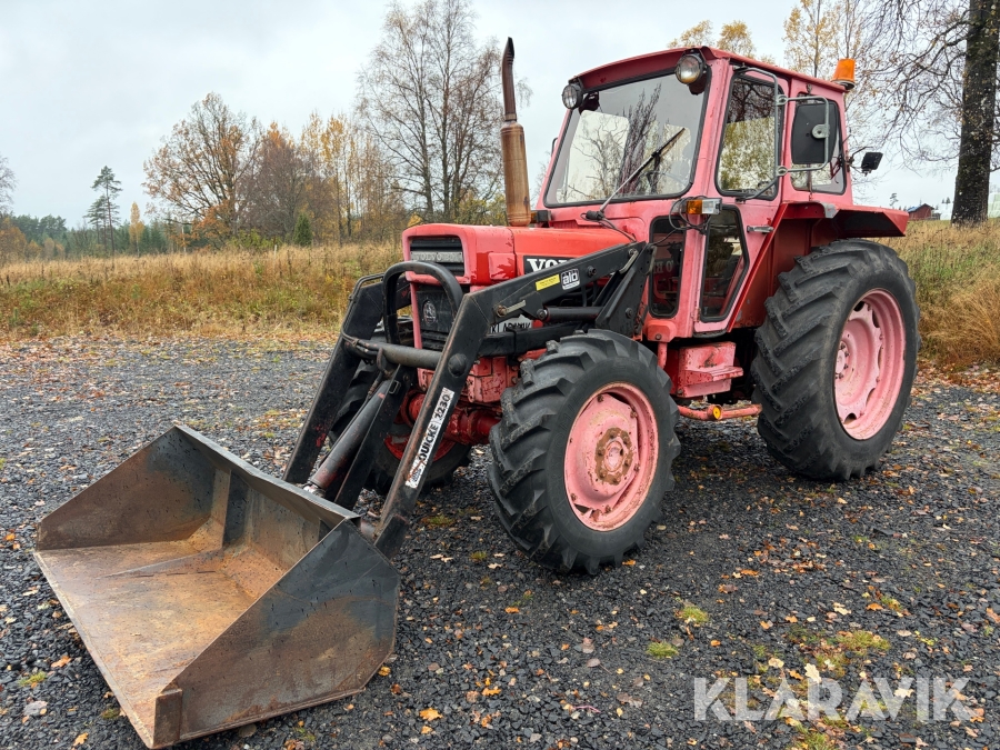 Veterantraktor Volvo BM 2254 med frontlastare