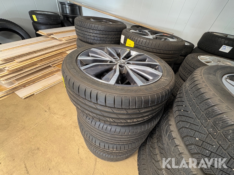 Sommardäck med Aluminiumfälgar Kumho Ecsta PS71 Renault 225/45R19 4st