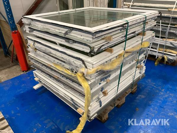 Plastfönster 8 st
