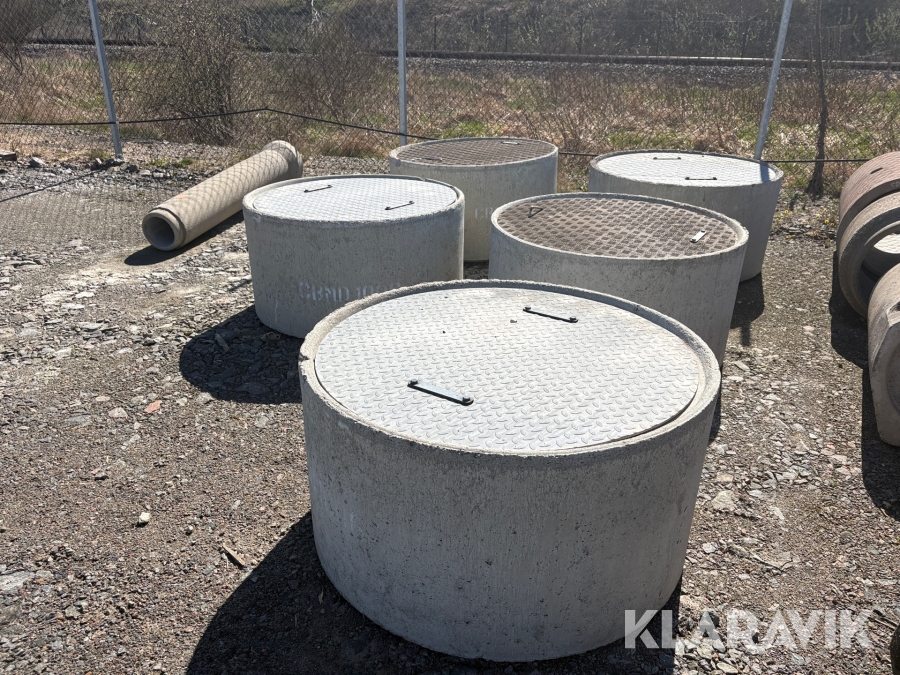 Betongringar 5 st med lock