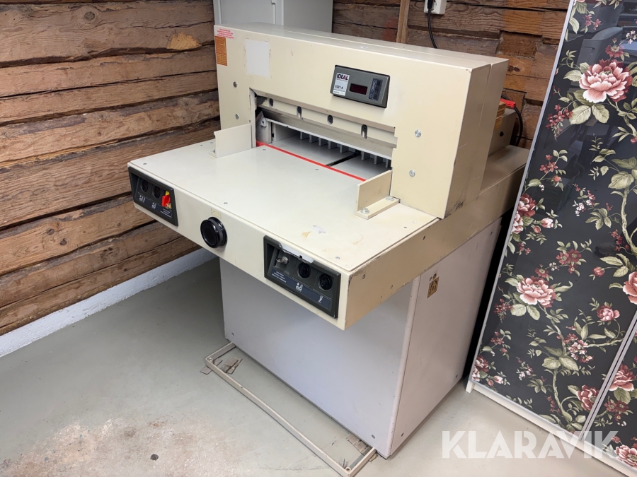 Skärmaskin Ideal 5221 A för papper