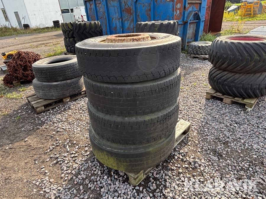 Lastbilsdäck 315-80R22.5 - 4st