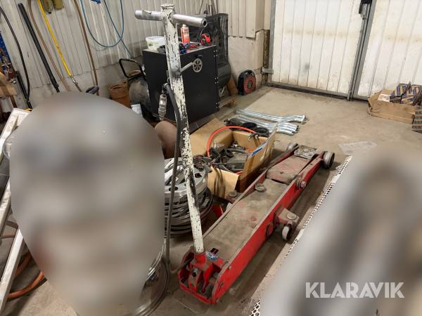 Lågbyggd- Domkraft Automatic Garage Jack YMA15000 15 ton