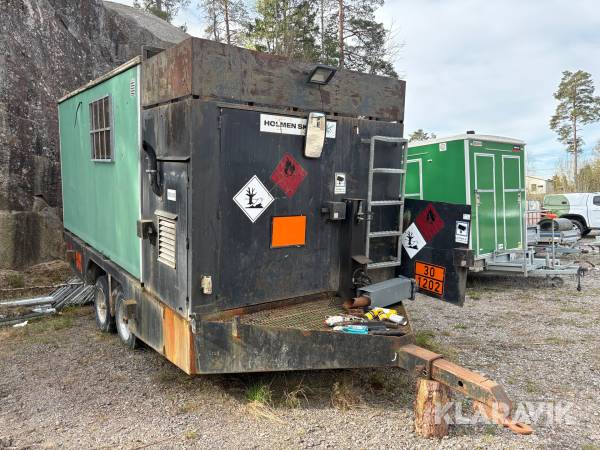 Rastvagn med verkstadsdel och dieseltank Lyckselevagnen MR451