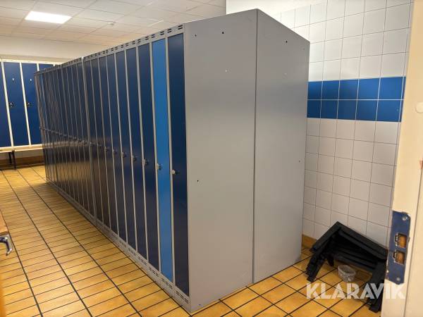 Klädskåp Sonesson Inredningar 12 sektioner