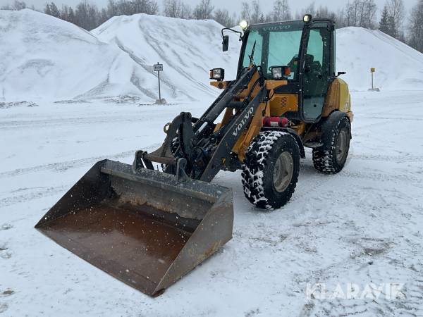 Hjullastare Volvo L25B-P inklusive redskap