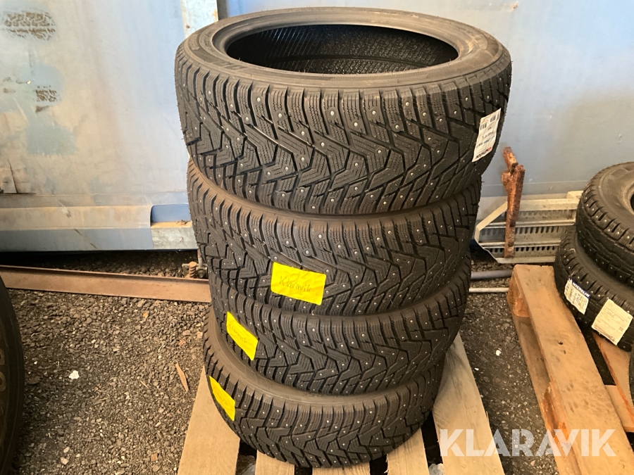 Vinterdäck dubb Hankook 235/45R18 XL 4st