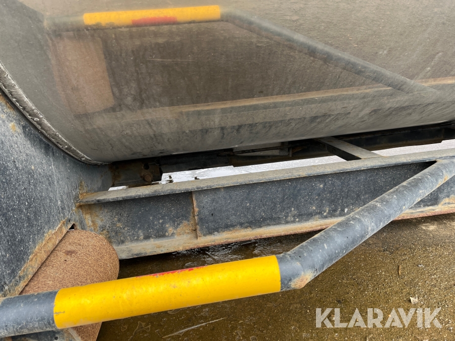 14 Kubik Asfaltsflak CMT