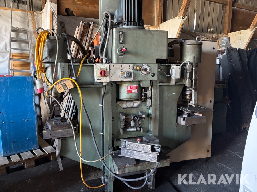 Profilsax / Stans / Bockningsmaskin Bröderna Wikströms BW 4 70 ton