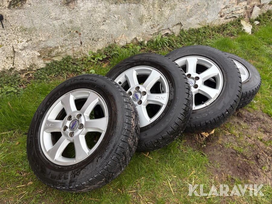 Sommardäck Pirelli 215/65R16