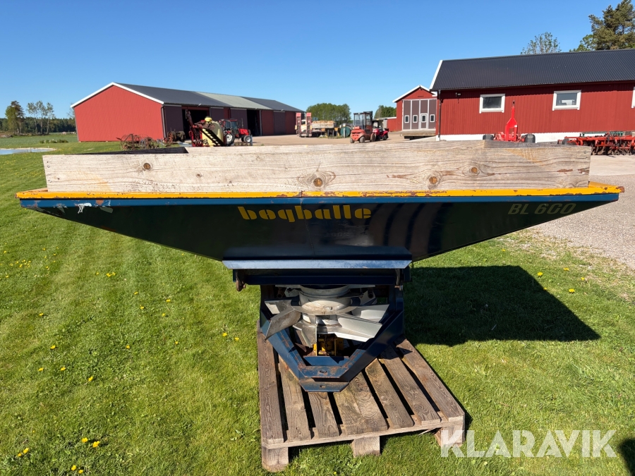 Konstgödselspridare Bogballe 600