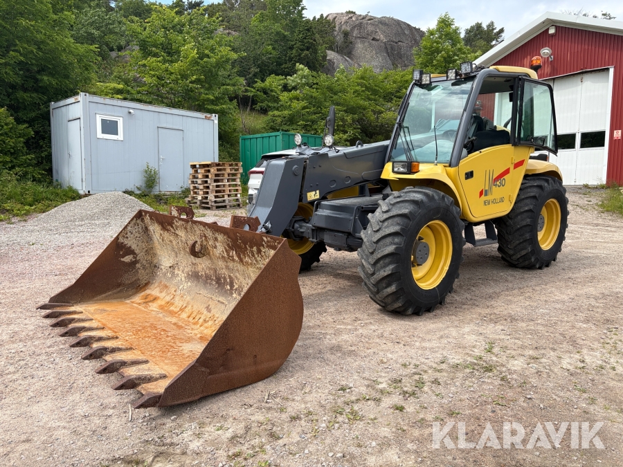 Teleskoplastare New Holland LM430