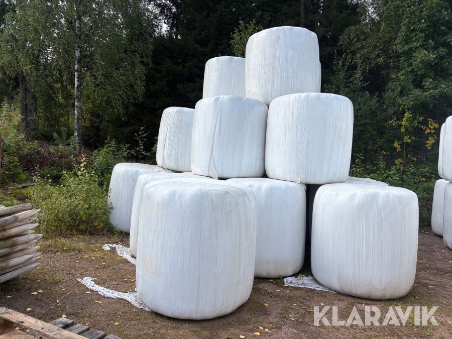 Hösilage 27 st balar