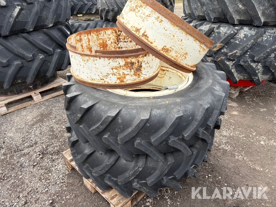 Dubbelmontage Barum 14,9 R28