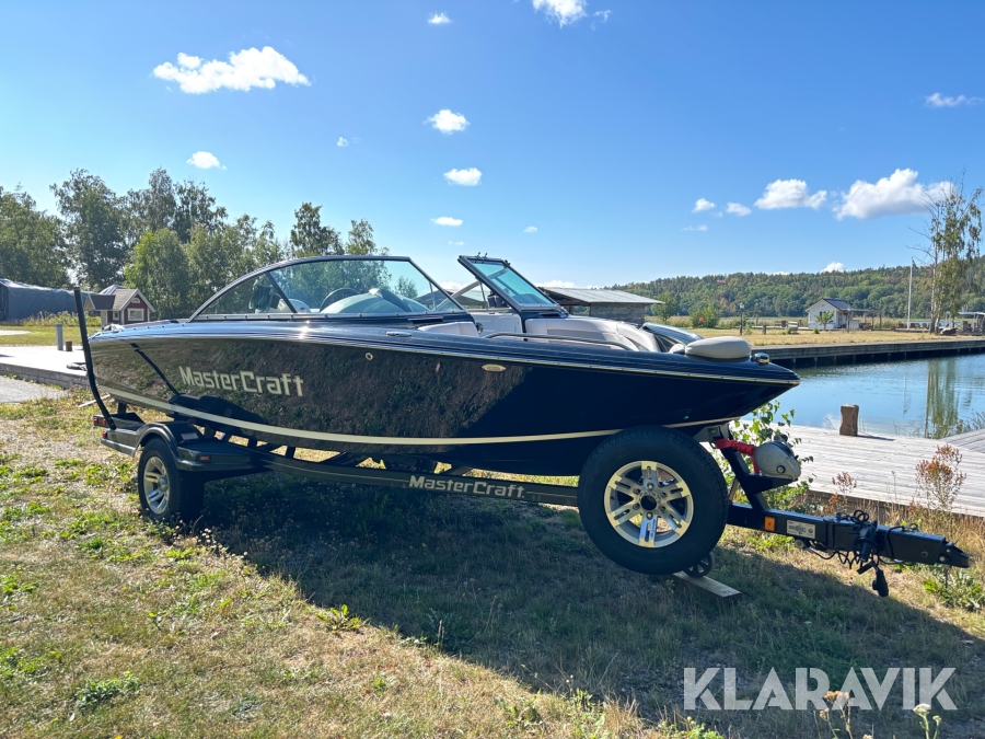 Vattenskidsbåt Mastercraft Prostar 214