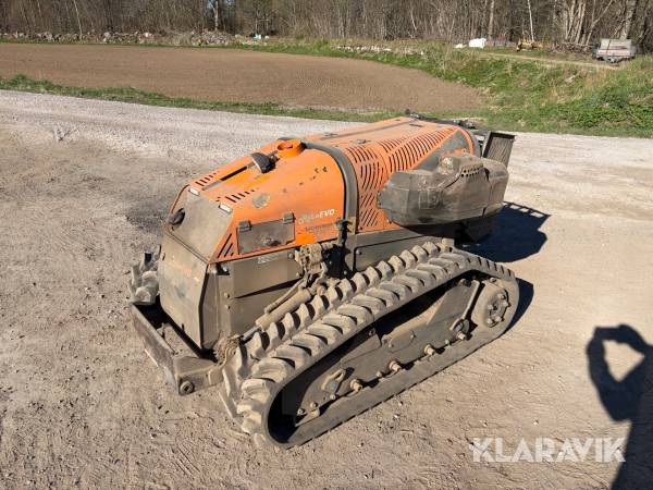 Redskapsbärare Roboev med 4 redskap