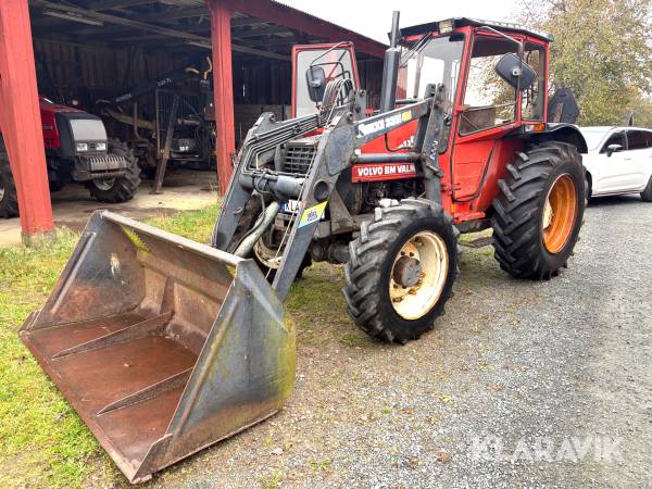 Traktor med lastare Volvo BM Valmet 405