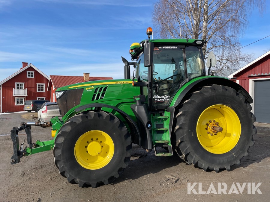 Traktor John Deere 6195R med frontlyft och PTO
