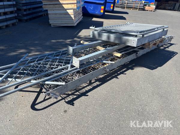 Brand/Evakueringstrappa Eurostair Rak, varmgalvad med förhöjning och vilplan, 1 st