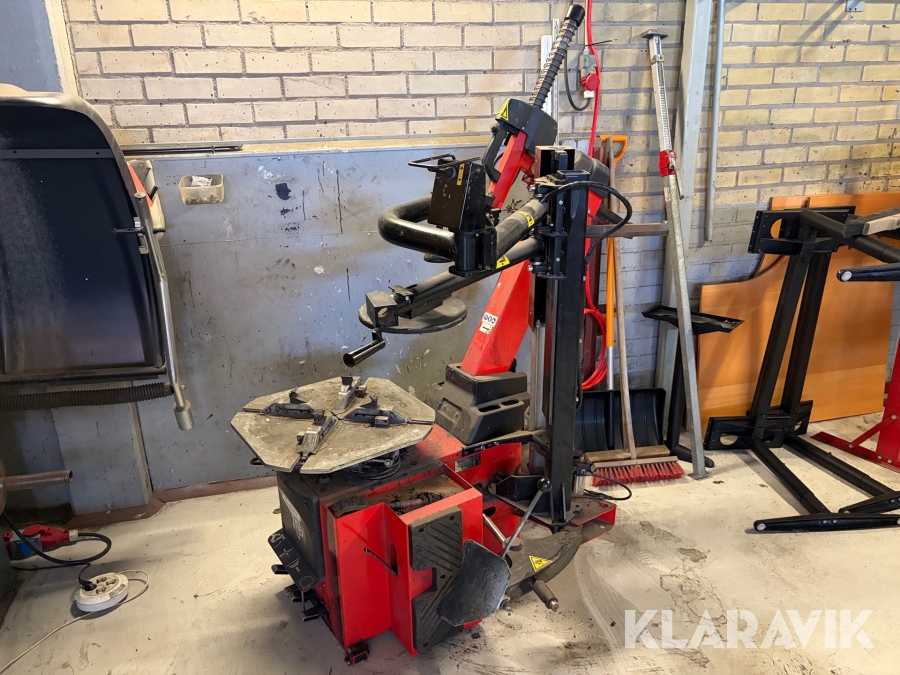 Däckomläggare Butler HP641D.24FI