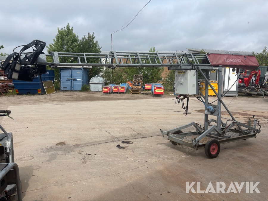 Belysningsmast Ferex CONLIGHT12LED teleskåp på hjul 12 m LED