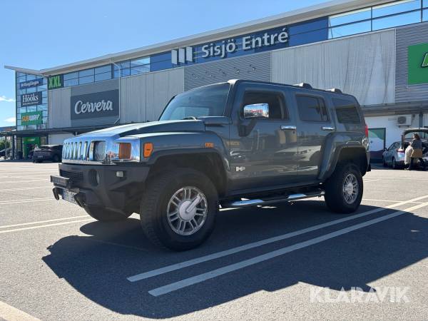 Bil Hummer H3 223hk